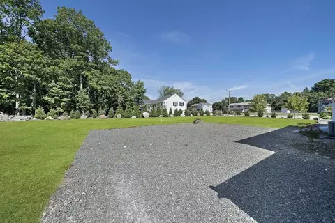 1 Breton Dr, Canton, MA 02021 photo 26
