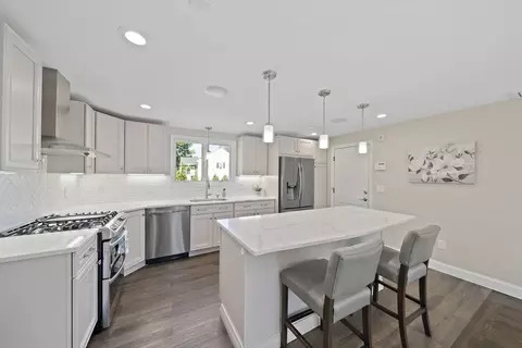 1 Breton Dr, Canton, MA 02021 photo 3