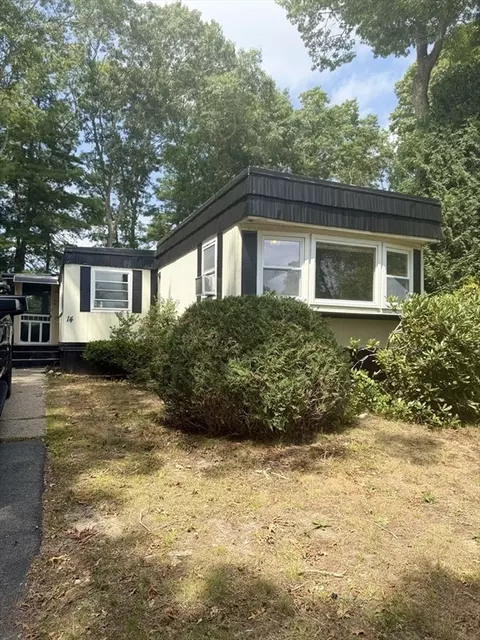 14 Timber Ln, Wareham, MA 02576