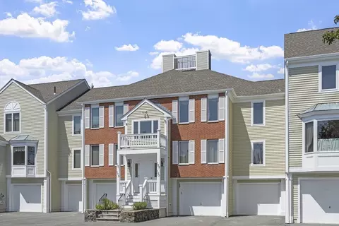 122 Abington Rd #122, Danvers, MA 01923