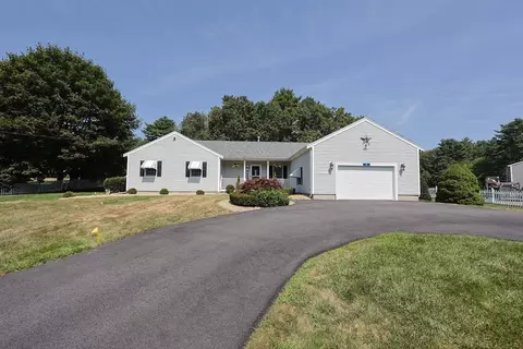 46 Pondview Cir, Taunton, MA 02780