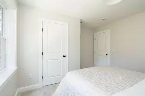 Bedroom - 65 Great Neck Rd, Wareham, MA 02571 photo 6 of 10