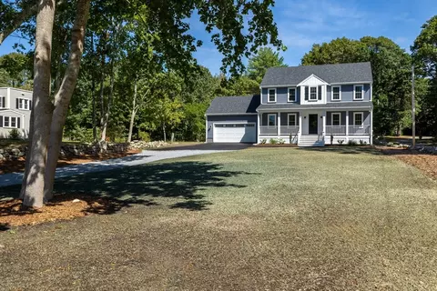 Exterior - 65 Great Neck Rd, Wareham, MA 02571 photo 4 of 8