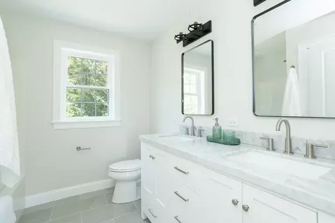 Bath - 65 Great Neck Rd, Wareham, MA 02571 photo 10 of 10
