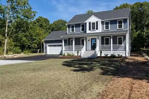 Exterior - 65 Great Neck Rd, Wareham, MA 02571 photo 3 of 8