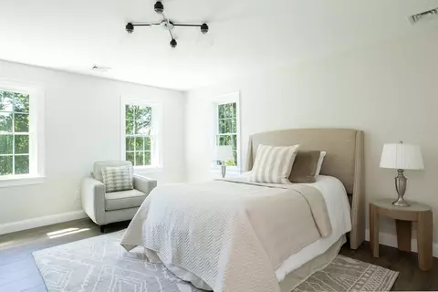 Bedroom - 65 Great Neck Rd, Wareham, MA 02571 photo 7 of 10