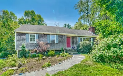 10 Prospect St, Topsfield, MA 01983
