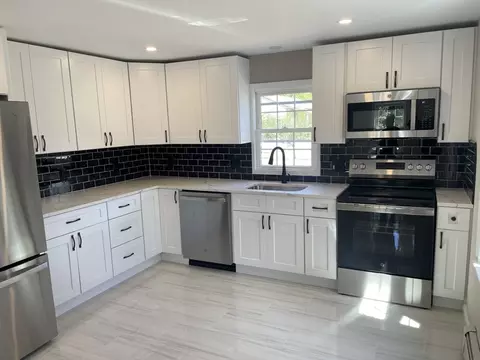 306 Greenwood St, Worcester, MA 01607 photo 3