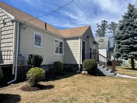 306 Greenwood St, Worcester, MA 01607 photo 2