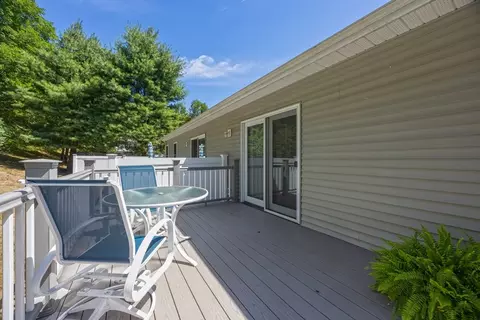 39 Pinecrest Dr #39, Chicopee, MA 01020 photo 26
