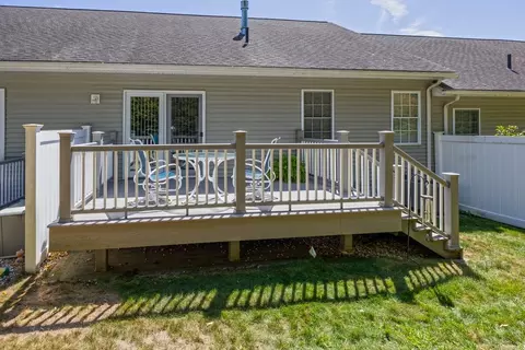 39 Pinecrest Dr #39, Chicopee, MA 01020 photo 25