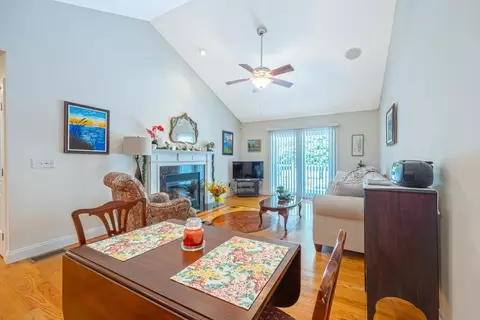 39 Pinecrest Dr #39, Chicopee, MA 01020 photo 11