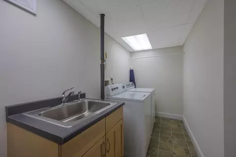 39 Pinecrest Dr #39, Chicopee, MA 01020 photo 24