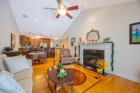 39 Pinecrest Dr #39, Chicopee, MA 01020 photo 13