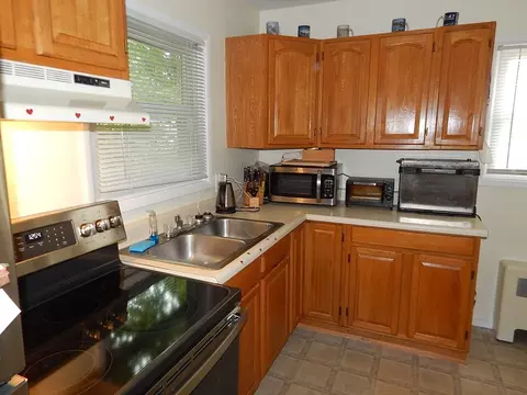 70 Brattle St, Athol, MA 01331 photo 7