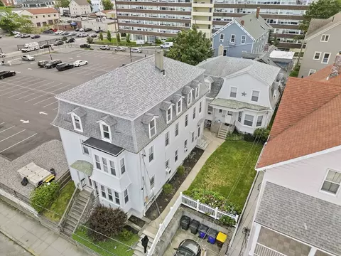 48 Ridge St, Fall River, MA 02721
