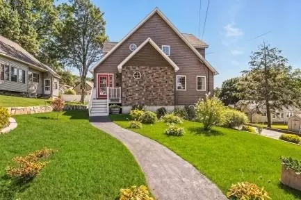 8 Shirley St, Auburn, MA 01501