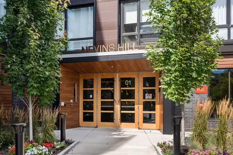 1 Nevins Hill Way #PH703, Boston, MA 02135