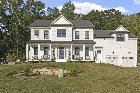 18 Clearview St, Grafton, MA 01519