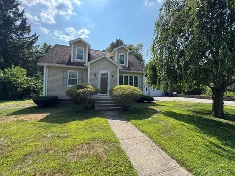 176 Hampstead St, Methuen, MA 01844