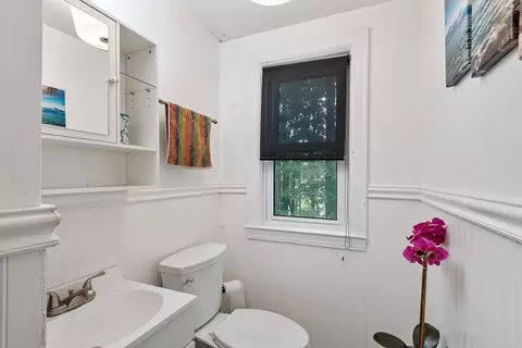 Bath - 16 Zenith Dr, Worcester, MA 01602 photo 1 of 2