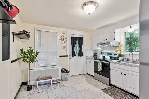 Kitchen - 16 Zenith Dr, Worcester, MA 01602 photo 1 of 5