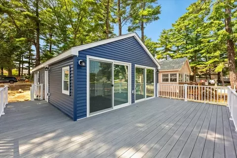 37 Pine Lake Dr, Wareham, MA 02538 photo 9