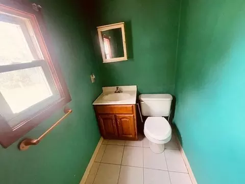 18 Dell Ave, Worcester, MA 01604 photo 11