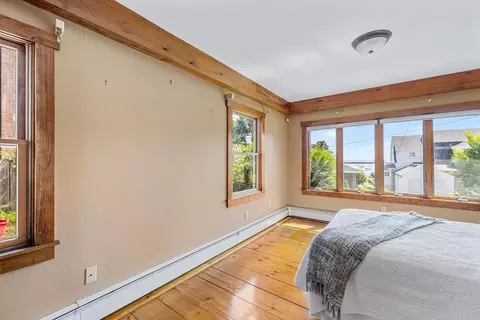 Bedroom - 6 Redstone Ln, Marblehead, MA 01945 photo 2 of 4