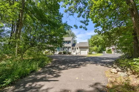 Exterior - 5 Hope Ln, Dedham, MA 02026 photo 7 of 7