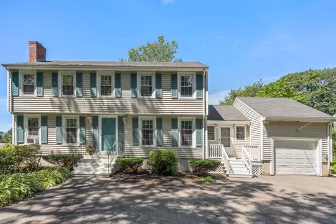 5 Hope Ln, Dedham, MA 02026