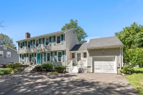 Exterior - 5 Hope Ln, Dedham, MA 02026 photo 6 of 7