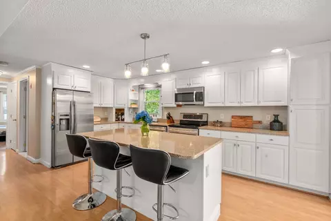 Kitchen - 5 Hope Ln, Dedham, MA 02026 photo 4 of 4