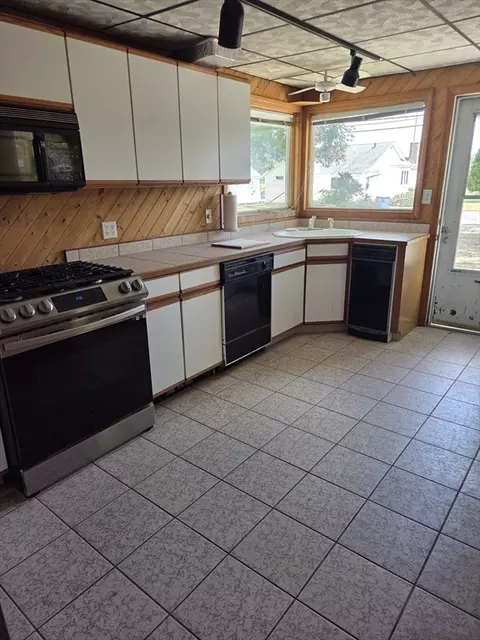 Kitchen - 11 Fillmore St, Wareham, MA 02571 photo 2 of 2