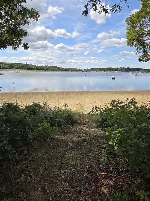 View/Area - 11 Fillmore St, Wareham, MA 02571 photo 1 of 4