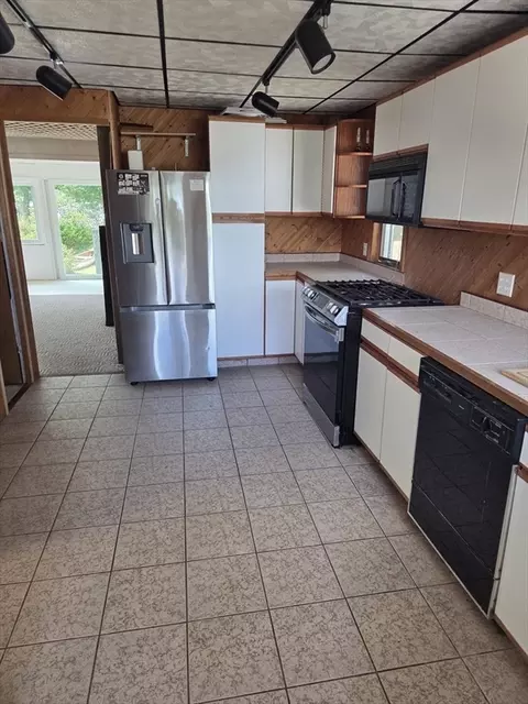Kitchen - 11 Fillmore St, Wareham, MA 02571 photo 1 of 2