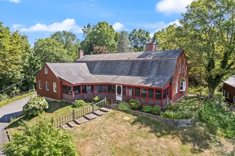 284 Martins Pond Rd, Groton, MA 01450