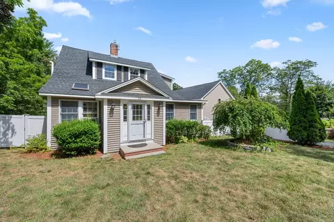 10 Scroxton Dr, Billerica, MA 01821