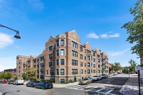 4 Commonwealth Ct #20, Boston, MA 02135