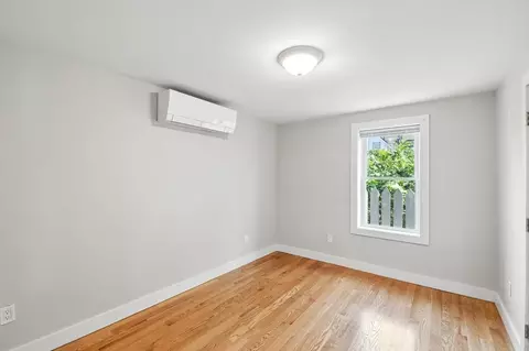 45 Warner St # B, Gloucester, MA 01930 photo 18