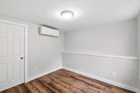 45 Warner St # B, Gloucester, MA 01930 photo 17