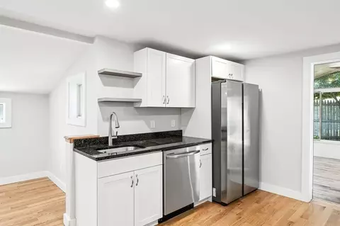 45 Warner St # B, Gloucester, MA 01930 photo 11