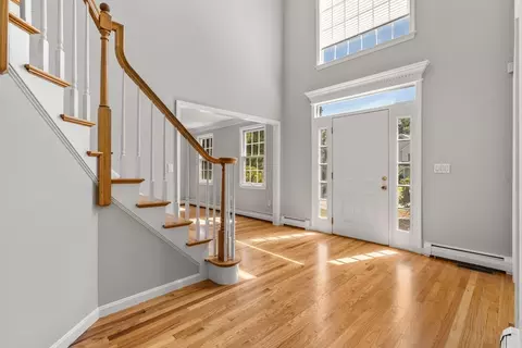 8 Oscars Way, Maynard, MA 01754 photo 4