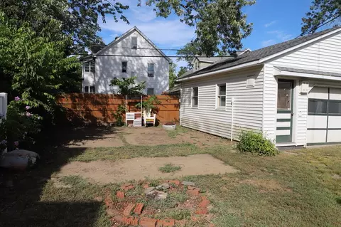 129 Mooreland St, Springfield, MA 01104 photo 4