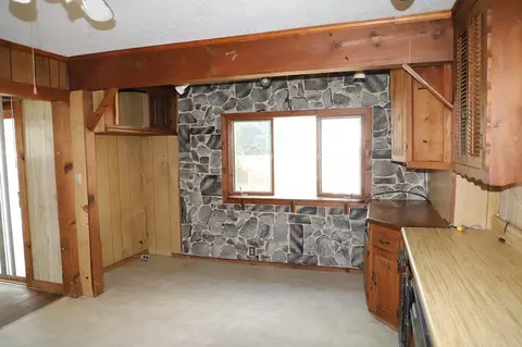 129 Mooreland St, Springfield, MA 01104 photo 7