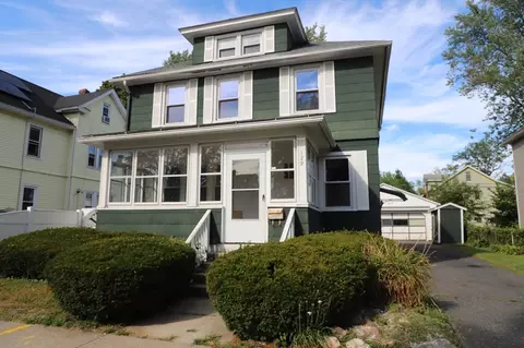 129 Mooreland St, Springfield, MA 01104