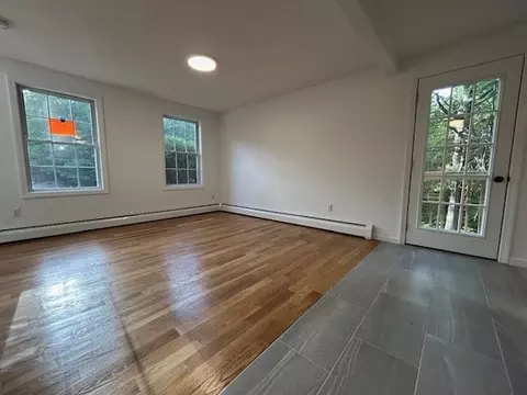 Living - 40 Hunter Ave, Ashburnham, MA 01430 photo 3 of 8