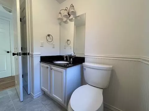 Bath - 40 Hunter Ave, Ashburnham, MA 01430 photo 1 of 1