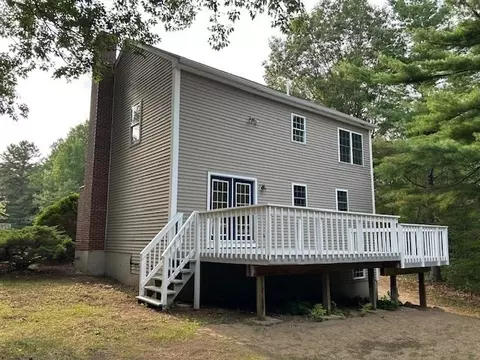 Exterior - 40 Hunter Ave, Ashburnham, MA 01430 photo 3 of 8