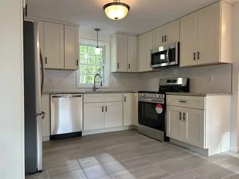 Kitchen - 40 Hunter Ave, Ashburnham, MA 01430 photo 2 of 2